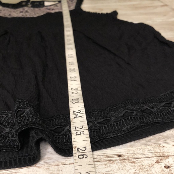 Knox Rose embroidered sleeveless swing top w/lace & keyhole back -size M - Picture 8 of 15